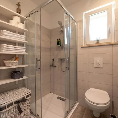House Canasta בית נופש Dobrinj