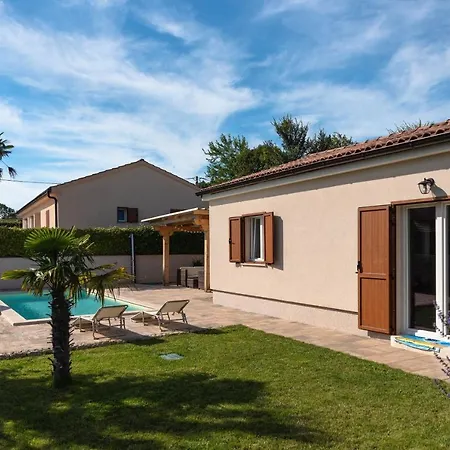 House Canasta בית נופש Dobrinj